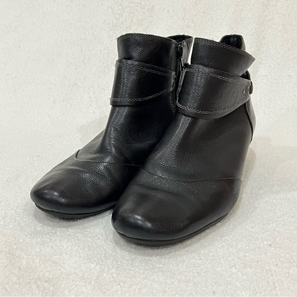 Taos Black Addition Leather Ankle Boot Size 9.5 - Picture 3 of 12